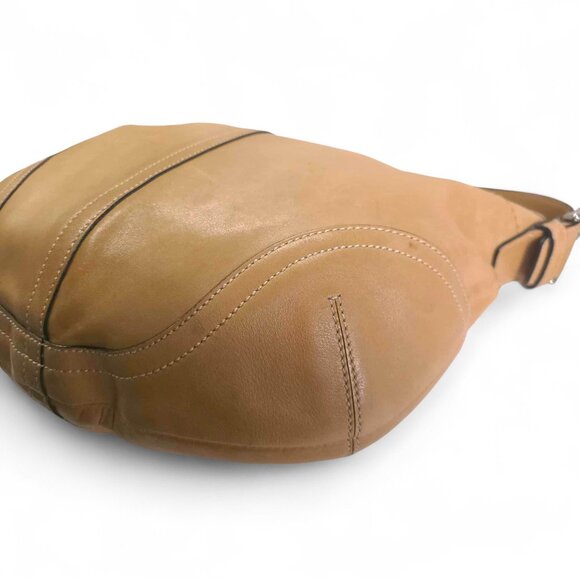 COACH Vintage Soho Y2K Hobo Shoulder Bag in tan - Picture 7 of 11